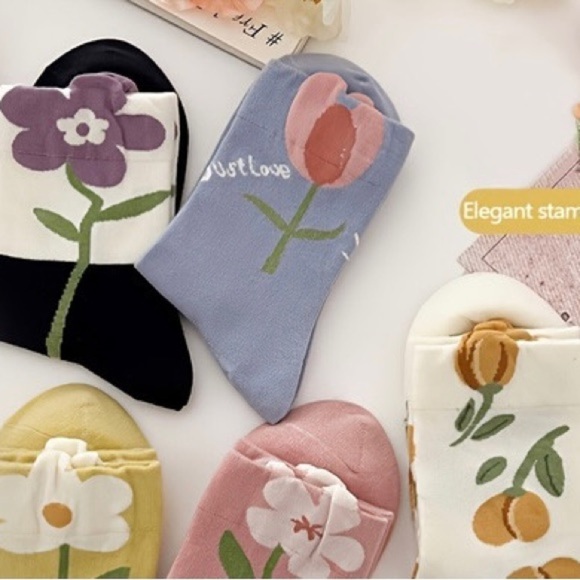 None Accessories - Set of 2 Pairs - Comfy Cute Socks Perfect For any Weather